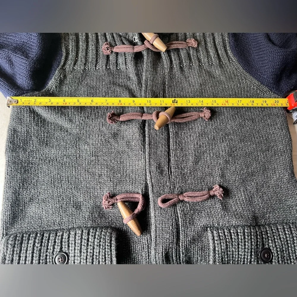 💚 Tommy‎ Hilfiger Cardigan Sweater with wood button size Small